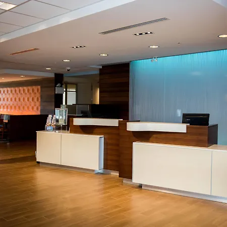 Fairfield Inn & Suites By Marriott Moncton-2