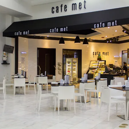 Wyndham Panama Albrook Mall Hotel&Convention Center-3