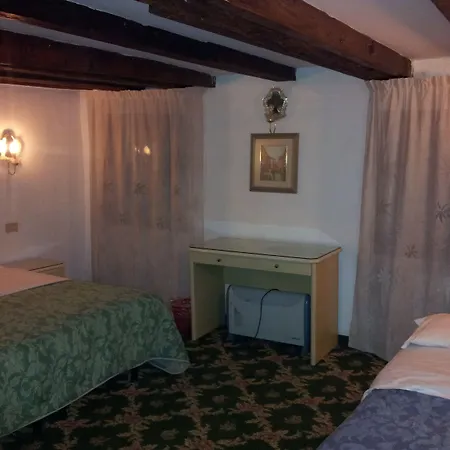 Hotel Casa Linger-2