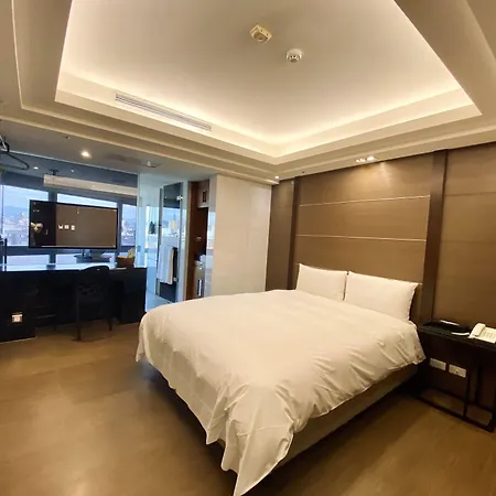 Burgary Hotel-3