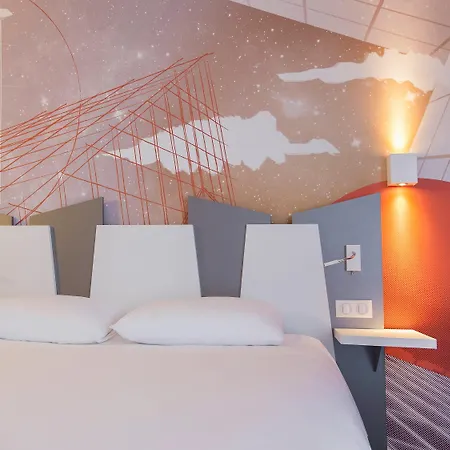 Ibis Styles Poitiers Centre-3