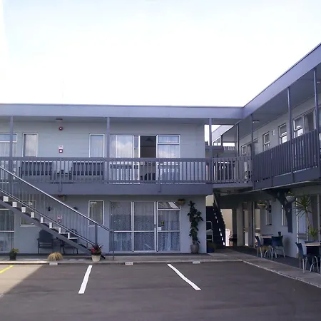 Broadway Motor Inn-3