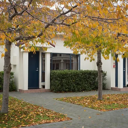 Aubyn Court Spa Motel-3