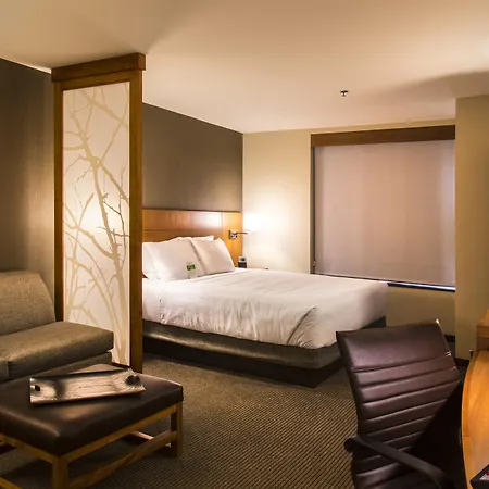 Hyatt Place Charlottesville-3