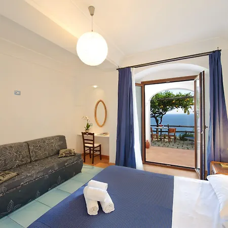 Maresca Hotel Praiano-3