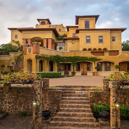 Castello Di Monte-3