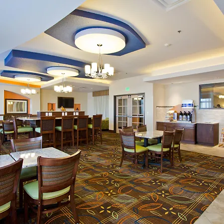 Holiday Inn Express And Suites Denver East Peoria Street By Ihg-2
