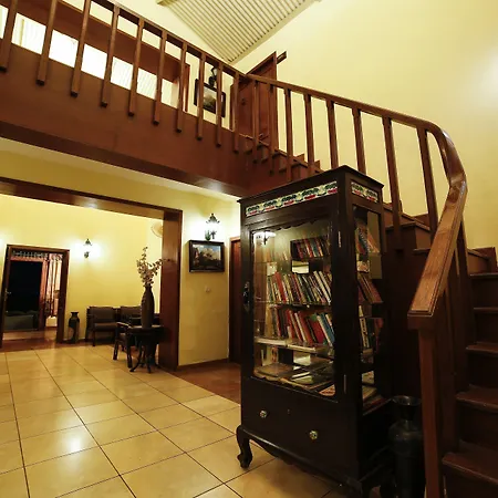 The Colonial Manek Manor By Sah-3