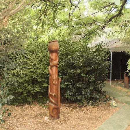 Black Cockatoo Lodge-2