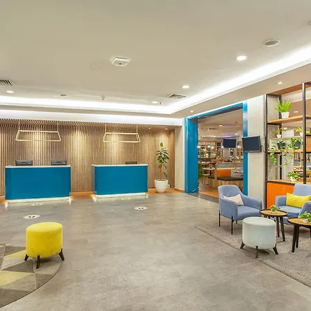 1O1 Urban Jakarta Kelapa Gading-3