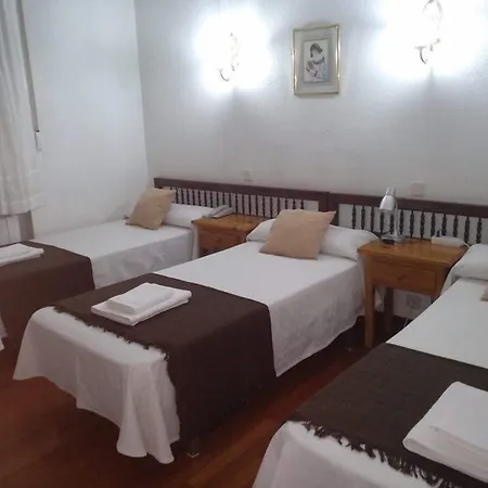 Hostal Esmeralda-2