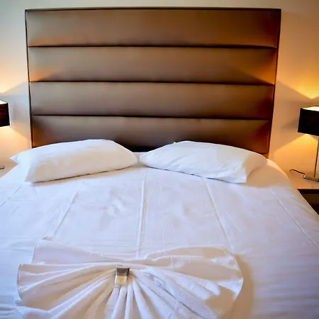 Adonis Hotel Bayonne-2