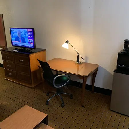 Brentwood Inn & Suites-3