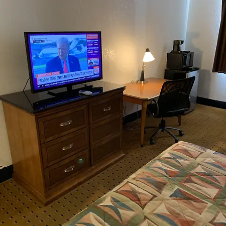 Brentwood Inn & Suites-2