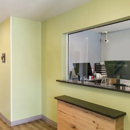 Woodspring Suites College Station-3