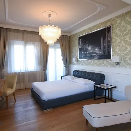 Suite Milano Duomo-3