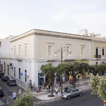 Relais Carlo V - Palazzo Storico-3