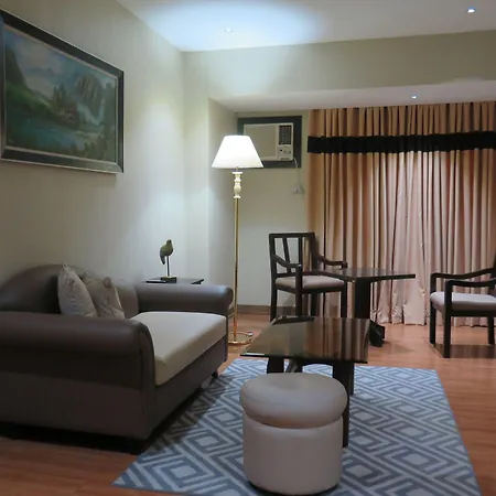 The Pinnacle Hotel And Suites-2