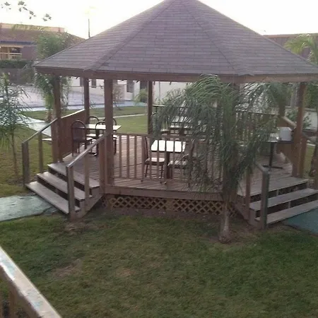 Su Casa Inn & Suites-3