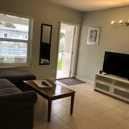Coral Key Inn-3