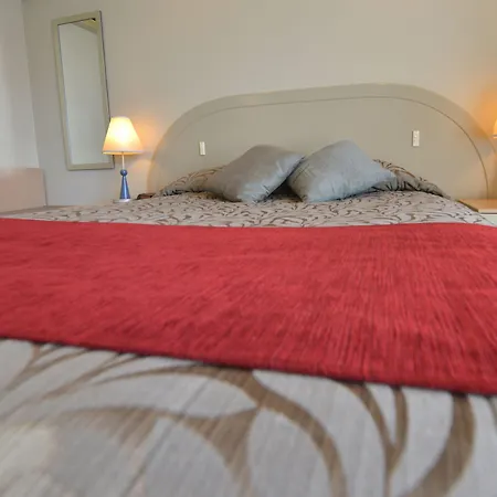 Brougham Heights Motel-3