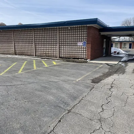 American Motor Inn - Rock Island-2