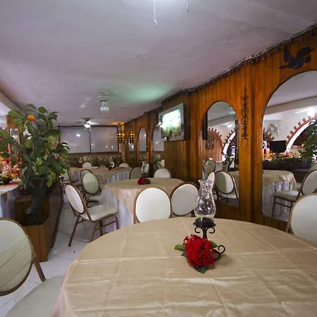 Ideal Villa Hotel-2