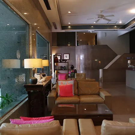โรงแรม แกรนด์-3