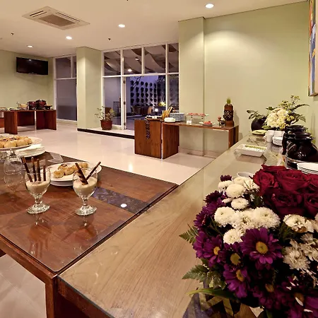 Whiz Hotel Malioboro Yogyakarta-3