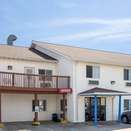 Rodeway Inn West Fargo Main Ave-2