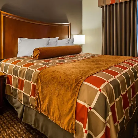 Best Western Plus Easton Inn & Suites-2
