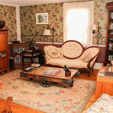 The Nutmeg Inn-2