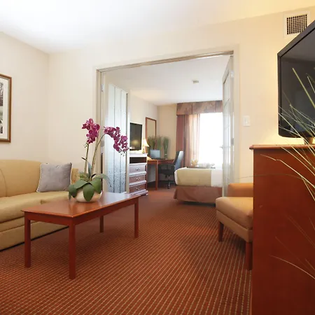 Stonebridge Hotel Dawson Creek-2