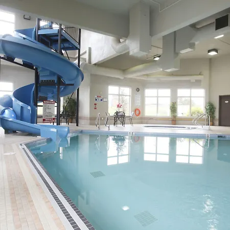 Stonebridge Hotel Dawson Creek-3