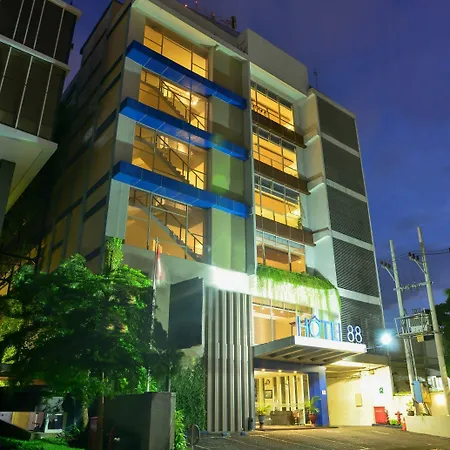 Hotel 88 Embong Kenongo - Kayun By Wh-3