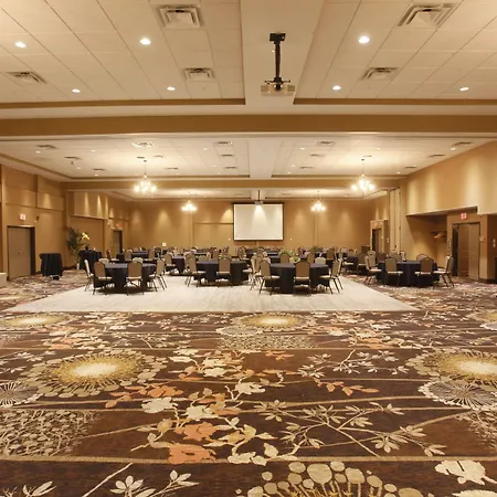 Pomeroy Inn & Suites At Olds College-2