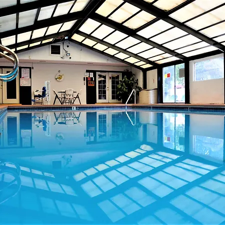 Pinecliff Village Resort-2