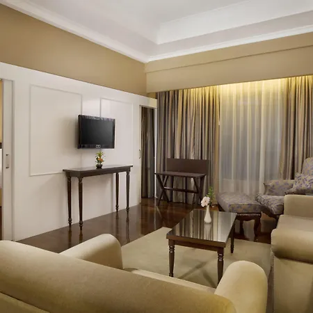 Royal Kuningan-3