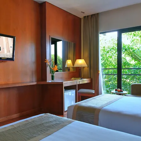 Oak Tree Emerald Hotel & Coventions Semarang-3