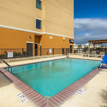 Comfort Suites Cotulla Near I-35-3