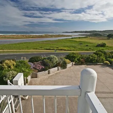 A Great Ocean View Motel-3