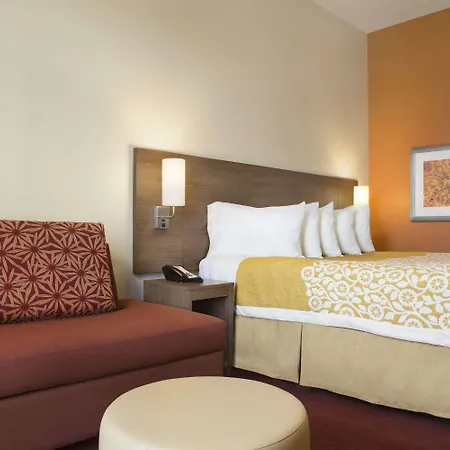 Days Inn & Suites By Wyndham Belmont-3