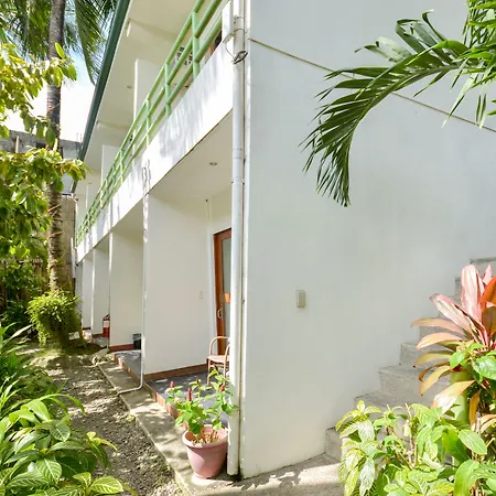 Reddoorz Plus @ Secret Garden Boracay-2