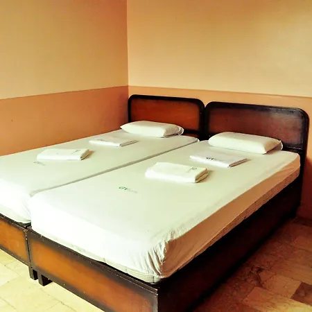 Gv Hotel - Talisay City-3