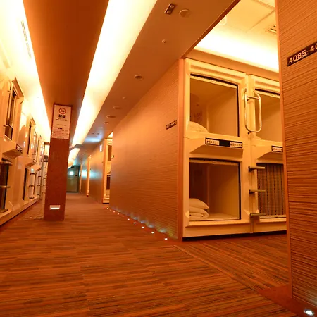 Capsule Inn Osaka - Caters To Men-3