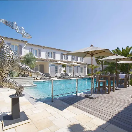 Le Clos Saint-Martin Hotel & Spa-3