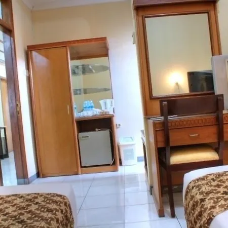 Hotel Cihampelas 1-2