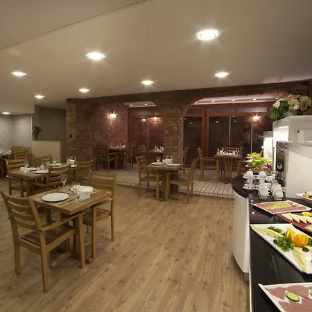 Walk In Hotel-2