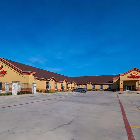 Econo Lodge Inn & Suites Bridgeport-2