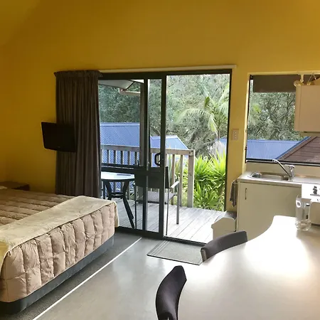 Bay Cabinz Motel-3